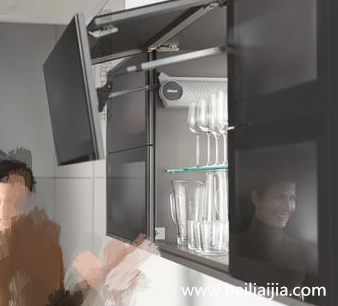 櫥柜.jpg 櫥柜.jpg