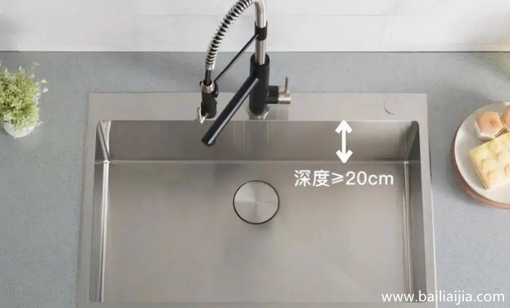 櫥柜.jpg 櫥柜.jpg
